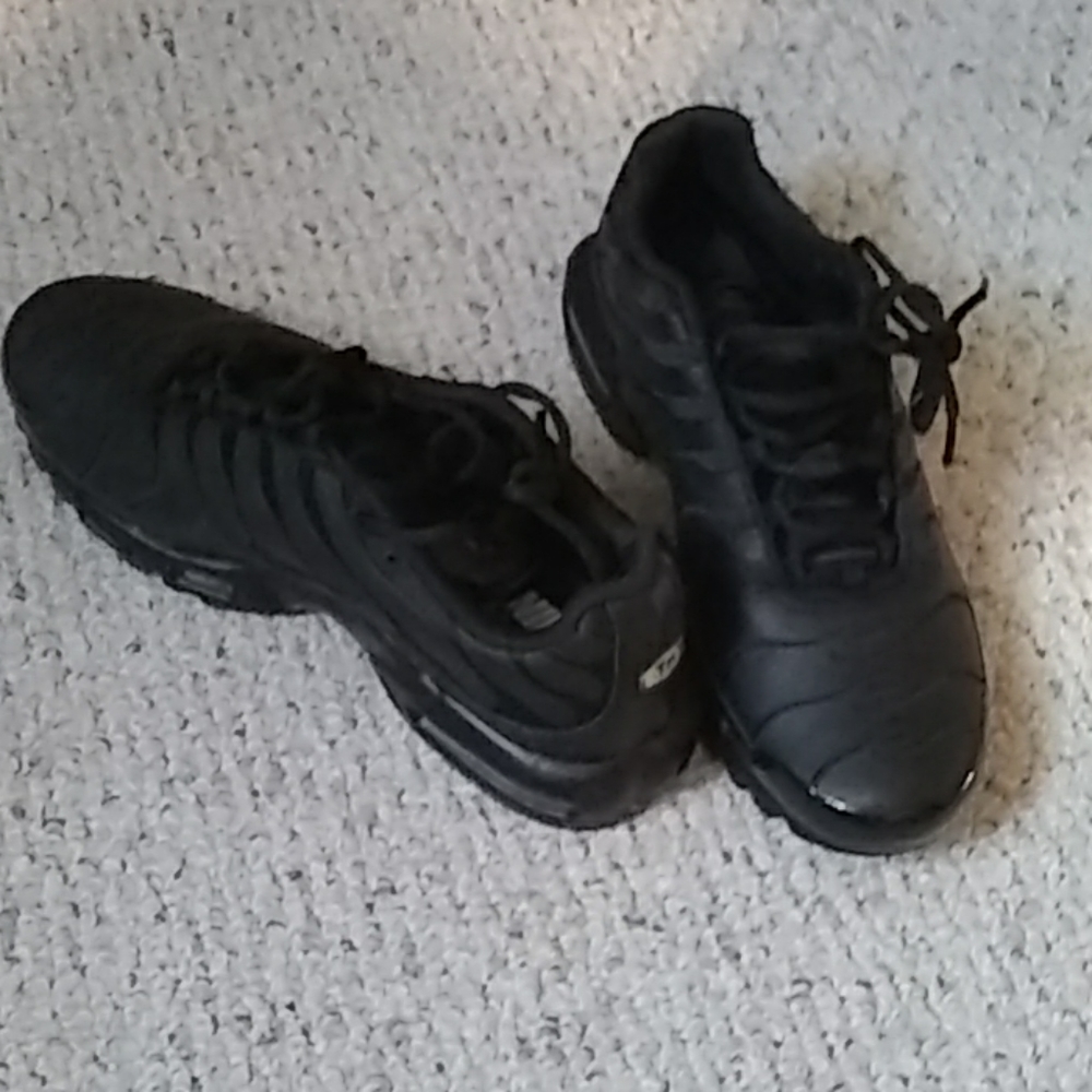 Air maxes